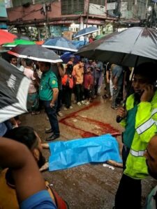 মিটফোর্ডে যুবদল নেতার পাথরের আঘাতে ব্যবসায়ীর মৃত্যু - 1 1752253434424